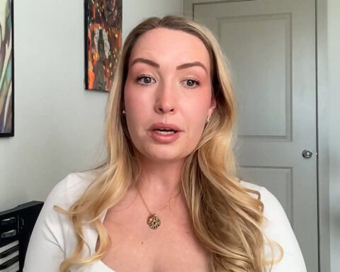 So-called ‘manfluencers’ are filming themselves trying to pick up women. Smart glasses are their perfect tool