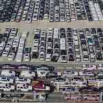 Retail sales unchanged in December from November, closing out year on a lackluster tone