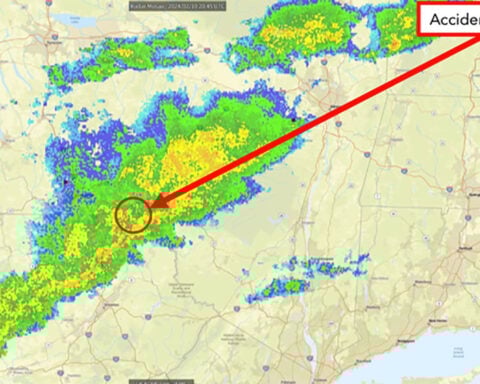 Turbulence warning was not relayed to plane before flight attendants were seriously injured