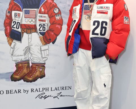 Coach Snoop is having a blast at the Olympics