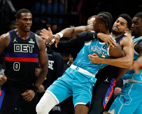 Stewart suspended 7 games and 3 other players are penalized for fighting in Pistons-Hornets game