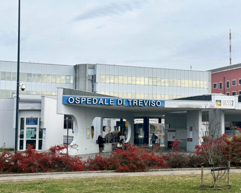 Lindsey Vonn says she had a 'successful' 3rd surgery on broken leg following crash at the Olympics