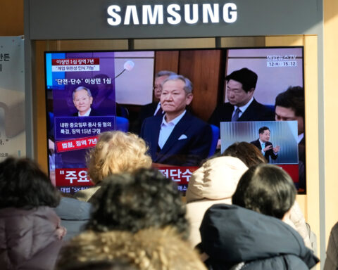 South Korea's former interior minister gets 7-year sentence for aiding martial law