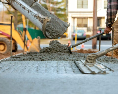 Polymers from earth can make cement more climate-friendly