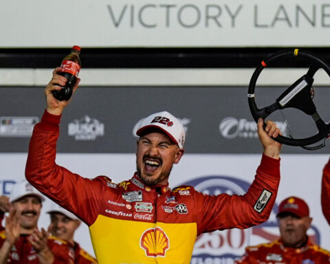 A spin, a patch of grass and inches from a crash, Casey Mears still makes the Daytona 500