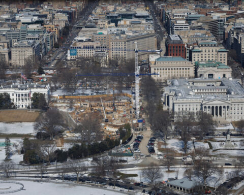 Memo says White House was 'excellently preserved' during East Wing demolition for Trump's ballroom