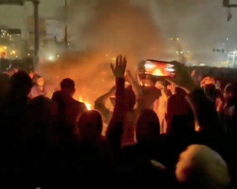 Iranian security use dragnet spanning the entire country to arrest protesters