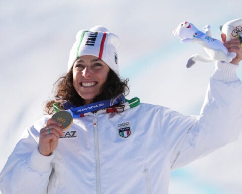 Brignone wins giant slalom for 2nd gold medal of the Olympics, Shiffrin finishes 11th