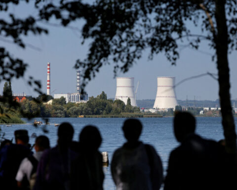 Former Ukrainian minister detained by anti-corruption authorities while trying to leave the country