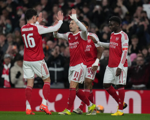 Arsenal routs Wigan 4-0 on no-surprise Sunday as Premier League teams advance to 5th round