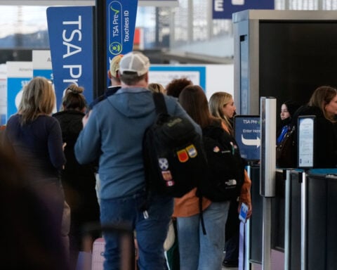 No clear path to ending the partial government shutdown as lawmakers dig in over DHS oversight