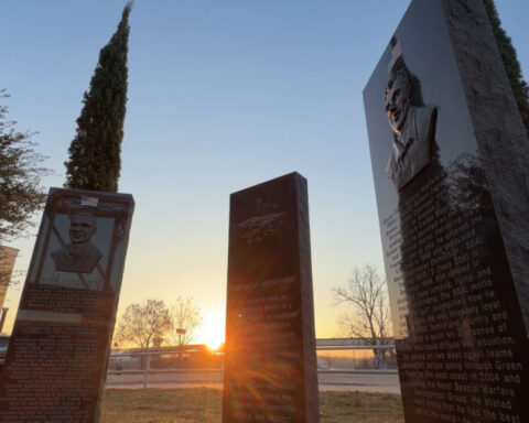 Local surgeon, artist creates memorial for Shreveport Navy SEALs