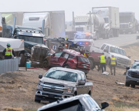 4 dead in crashes involving over 30 vehicles in 'brown out' conditions on Colorado interstate