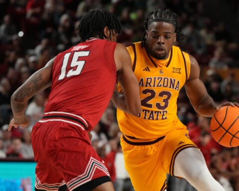 Texas Tech star JT Toppin injures lower right leg in loss to Arizona State