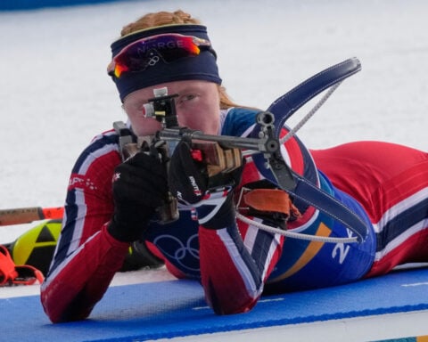 Julia Simon leads French women to Olympic gold in biathlon relay