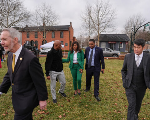 Billionaire Les Wexner says he was 'duped' by adviser Jeffrey Epstein, 'a world-class con man'