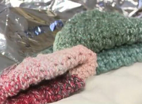 Paramedic crochets hats for newborns amid rise in pre-hospital births
