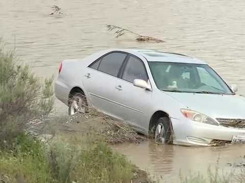 San Benito flood crossing leaves passenger dead, driver found hypothermic