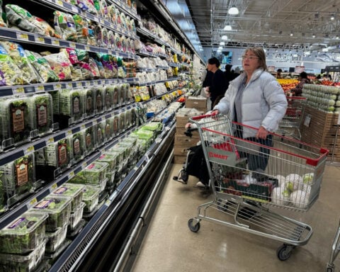 US economic growth weaker than thought in fourth quarter with government shutdown, consumer pullback