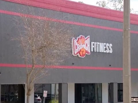 Florida man accused of pulling gun in gym, claimed it was a candy bar