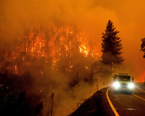 PacifiCorp to pay $575M to resolve federal government's claims over wildfires in Oregon, California