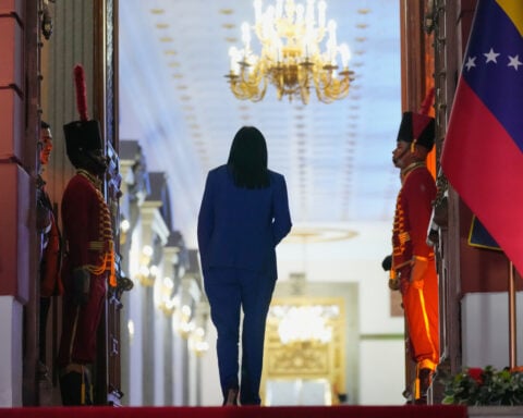 Venezuela’s new amnesty law gets a chilly response from the opposition and detainees’ families