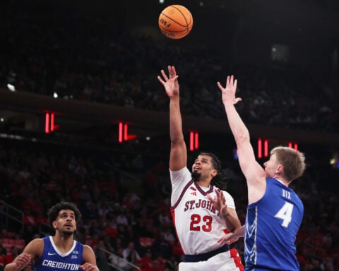 No. 17 St. John's routs Creighton 81-52 for longest winning streak in 4 decades