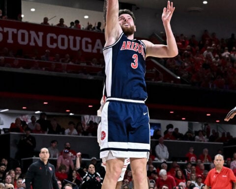No. 4 Arizona steadies the ship with a gritty 73-66 win at No. 2 Houston