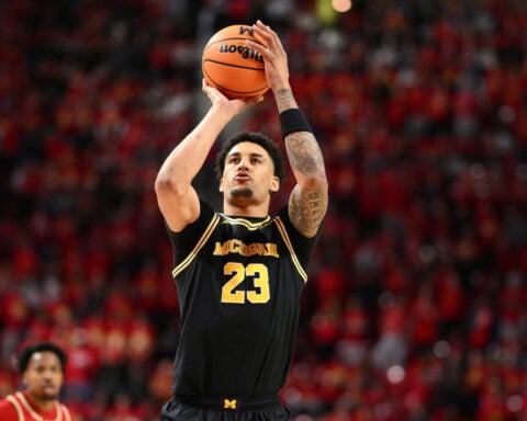 Duke makes its case as top seed by knocking off top-ranked Michigan in March Madness preview