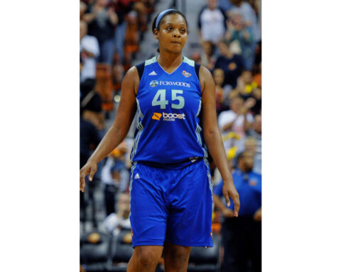 2-time WNBA champion Kara Braxton dies at 43 after being in a car crash