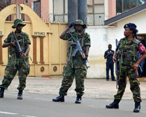 Sierra Leone says security force members apprehended by Guinea's military following border incursion