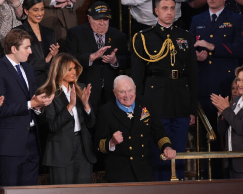 Army pilot wounded in Maduro raid gets Medal of Honor during Trump's speech