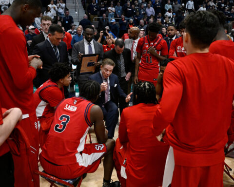 Reed powers No. 6 UConn to 72-40 rout against No. 15 St. John's