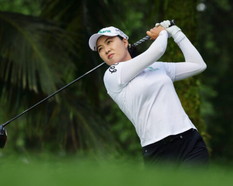 No 1 Thitikul struggles in the first round of the LPGA Singapore led by Kim