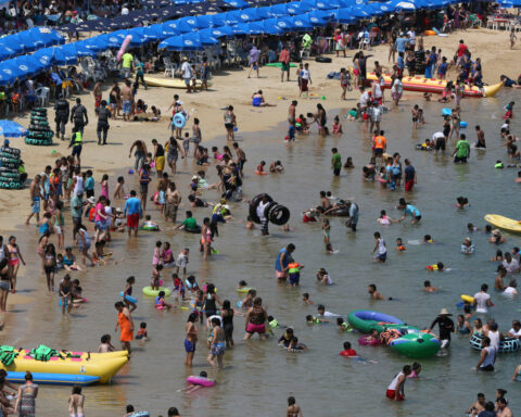 Experts urge informed planning for spring break in Mexico after cartel-related violence