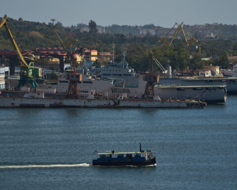 Cuba says 4 killed in speedboat shooting were attempting to infiltrate the country