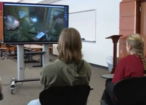 'I was tearing up:' Students react as Ukrainian soldiers read messages of support