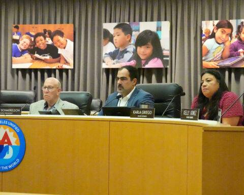 Los Angeles Board of Education to discuss school superintendent after FBI searched his home