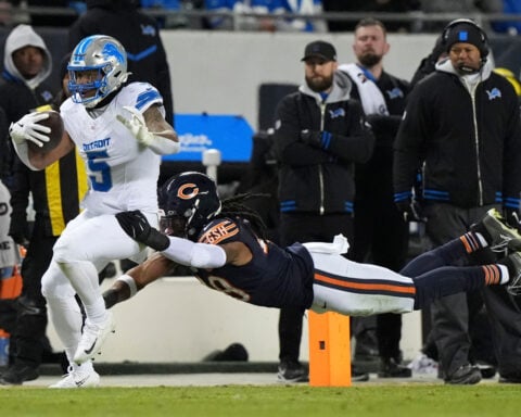 Lions trade Montgomery to Texans for Scruggs, 4th, 7th-round picks, AP source says