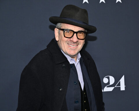 Robert De Niro delivers Lincoln’s civility warning at a Carnegie Hall benefit