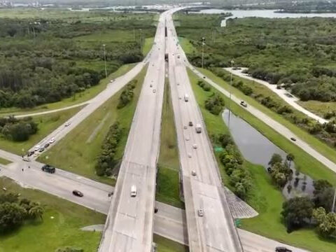 Woman with children in car accused of DUI, kicking boyfriend out door along I-75