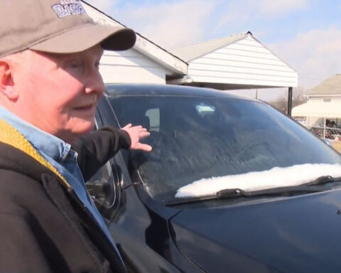 Community "powdered" by dust from quarry, raising health concerns