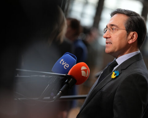 Trump threatens to cut off trade with Spain after it disallowed US use of joint bases in Iran war