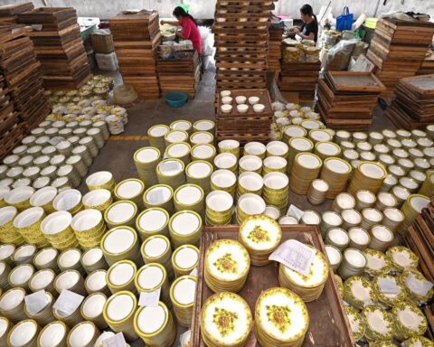 China's factory activity contracts for a second month