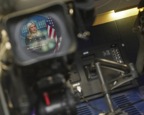 Cracks appear in Trump's MAGA base as leading figures criticize the Iran war