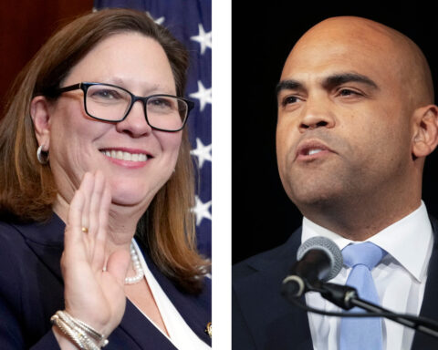 Early primaries show incumbents are on shaky ground in midterms