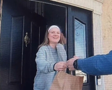 Police deliver DoorDash order after arresting driver