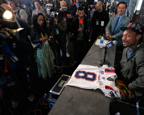 Patriots tell 4-time Pro Bowl receiver Stefon Diggs he'll be released next week, AP source says