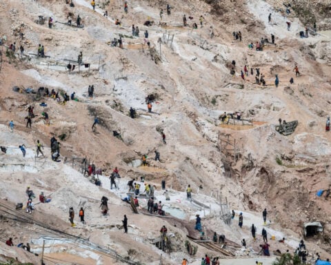 Mine collapse in eastern Congo leaves 200 dead, authorities say. But rebels dispute the number