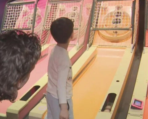 San Francisco Skee-Ball champion opens arcade and launches city's first league